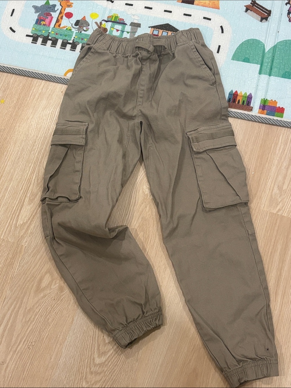 Kids Cargo Jogger Pants in Olive Green